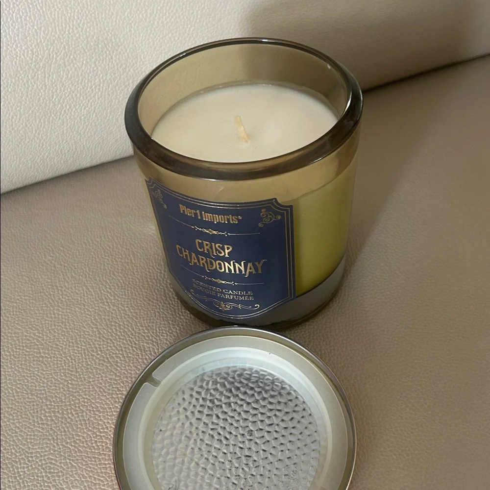 New Pier 1 Imports Crisp Chardonnay candle